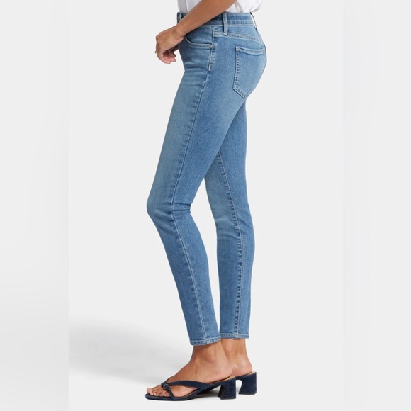 NYDJ Ami Skinny Jeans Heyburn Blue Aztec Embroidery on Pockets Size 4 - Picture 1 of 11
